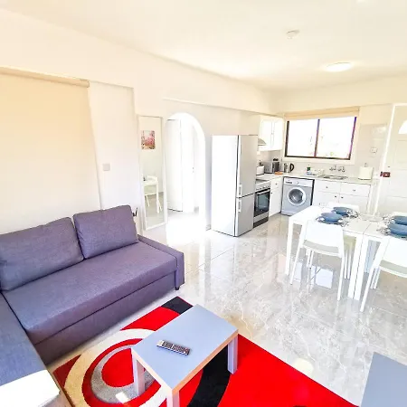 Bella Ciao Beach Apartment *
