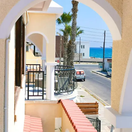 Bella Ciao Beach * Livadhia