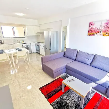 Bella Ciao Beach Apartment Livadhia