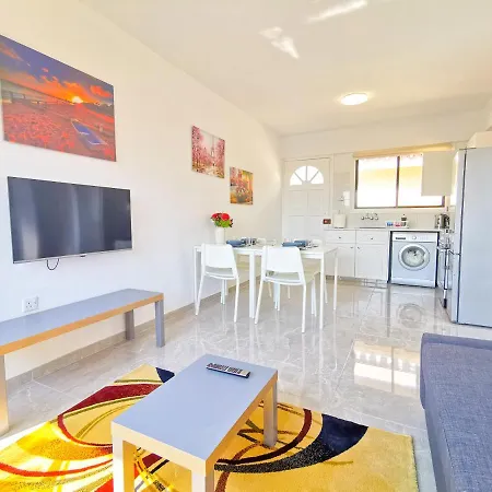 Bella Ciao Beach Apartment